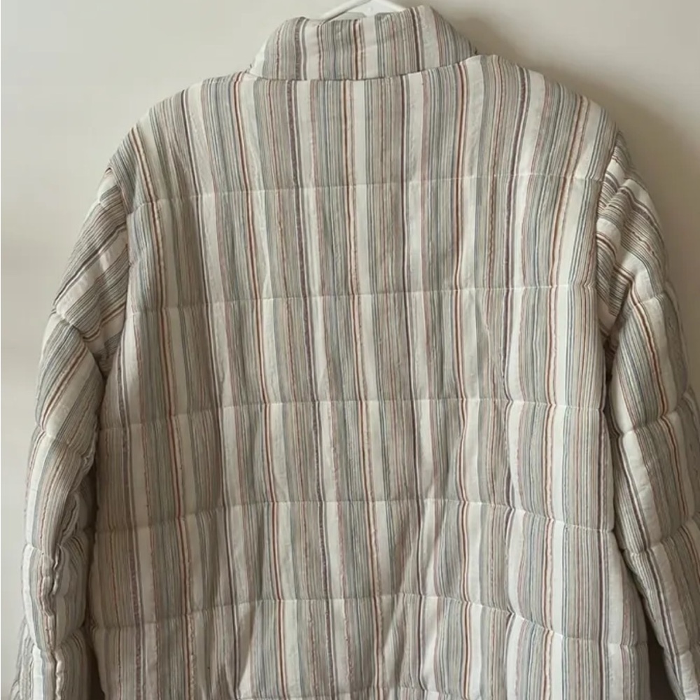 Hem & Thread Puffer Jacket - Picture 2 of 2